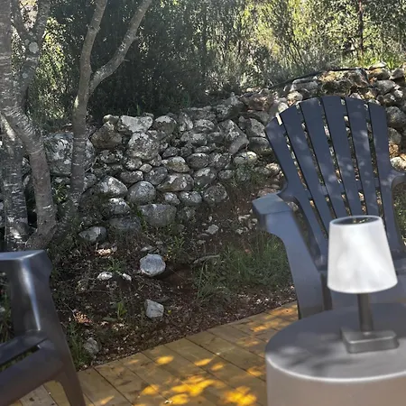 キャンプ場 Camping Mercone コルテ